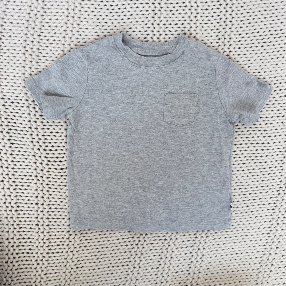 Baby Gap Gray Short Sleeve Tee with Breathable Fabric and Relaxed Fit 18-24 Mos